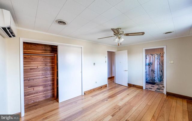 929 N MANOR RD, Honey Brook, PA 19344