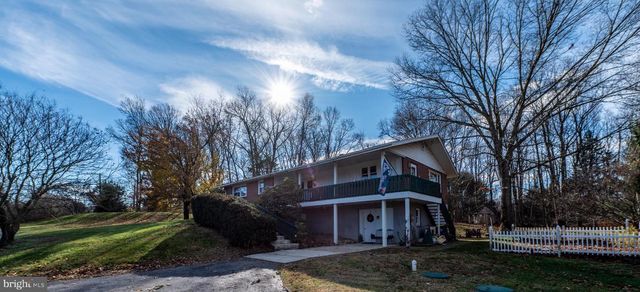 929 N MANOR RD, Honey Brook, PA 19344