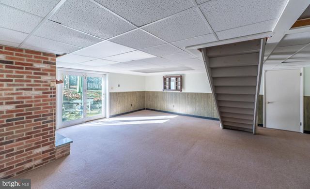 929 N MANOR RD, Honey Brook, PA 19344