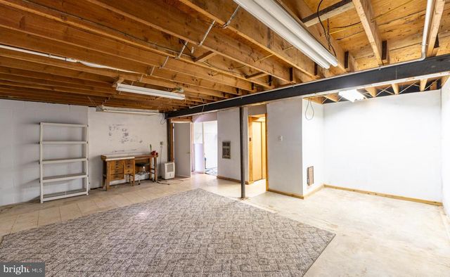 929 N MANOR RD, Honey Brook, PA 19344