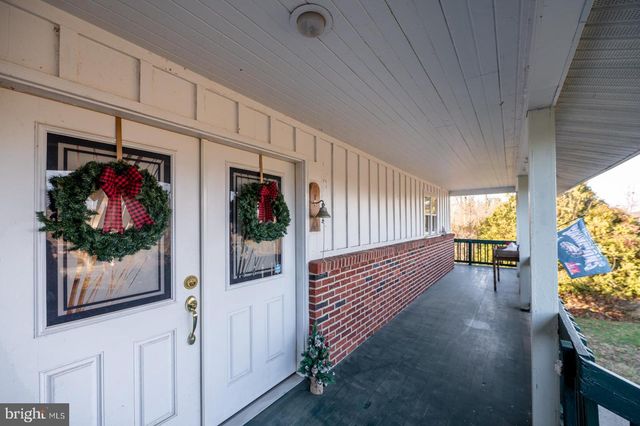 929 N MANOR RD, Honey Brook, PA 19344