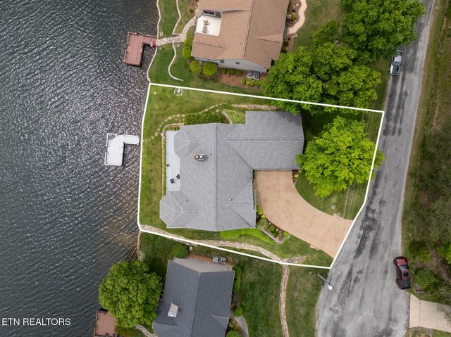 150 Motthaven Drive, Crossville, TN 38558
