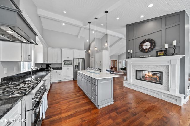 150 Motthaven Drive, Crossville, TN 38558