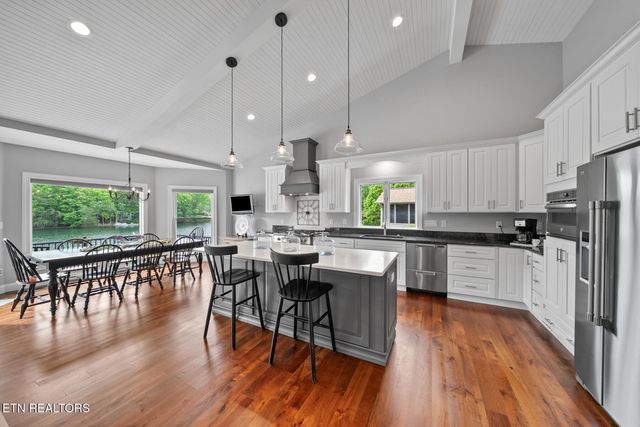 150 Motthaven Drive, Crossville, TN 38558