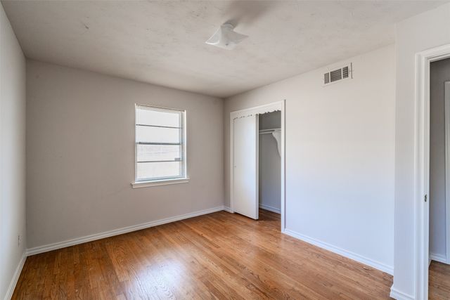 2348 Wildoak Drive, Dallas, TX 75228