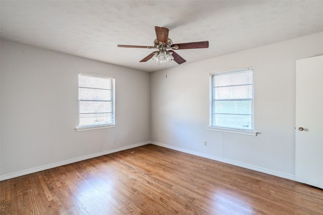 2348 Wildoak Drive, Dallas, TX 75228