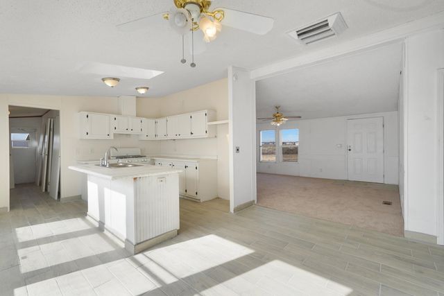 87 Caballo Avenue, Moriarty, NM 87035