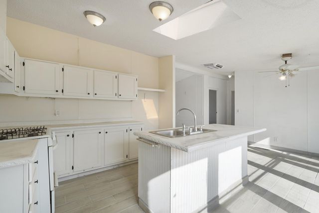 87 Caballo Avenue, Moriarty, NM 87035