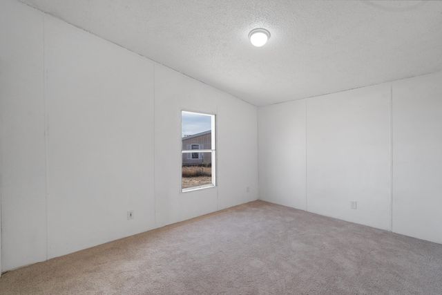 87 Caballo Avenue, Moriarty, NM 87035