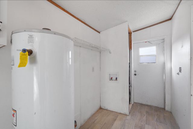 87 Caballo Avenue, Moriarty, NM 87035