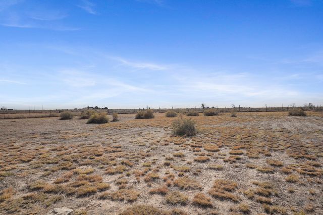 87 Caballo Avenue, Moriarty, NM 87035