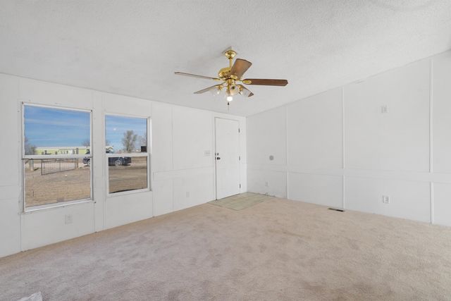 87 Caballo Avenue, Moriarty, NM 87035