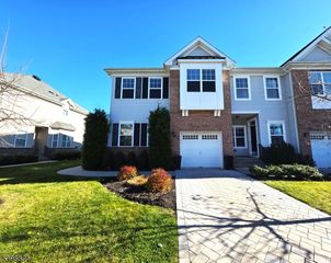 9 Shadowlawn Dr, Franklin Twp., NJ 08873