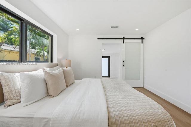 2544 SW 19th Street, Miami, FL 33145