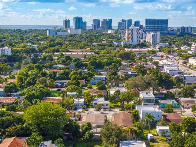 2544 SW 19th Street, Miami, FL 33145