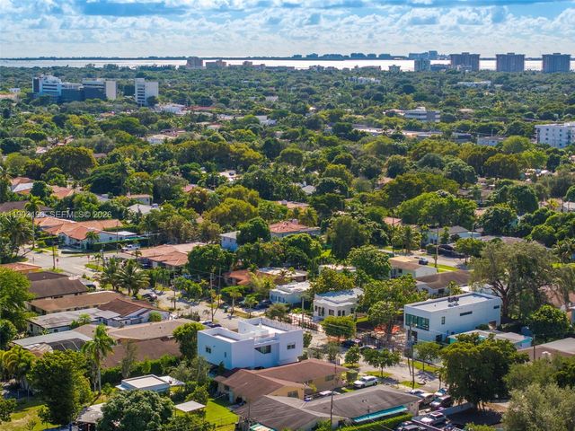 2544 SW 19th Street, Miami, FL 33145