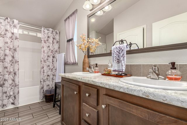 20514 W NARRAMORE Road, Buckeye, AZ 85326