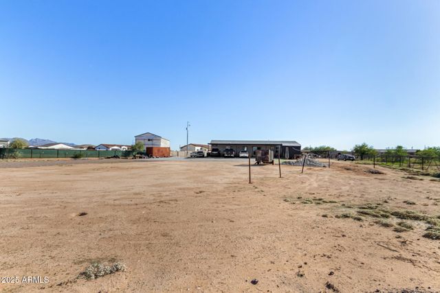 20514 W NARRAMORE Road, Buckeye, AZ 85326