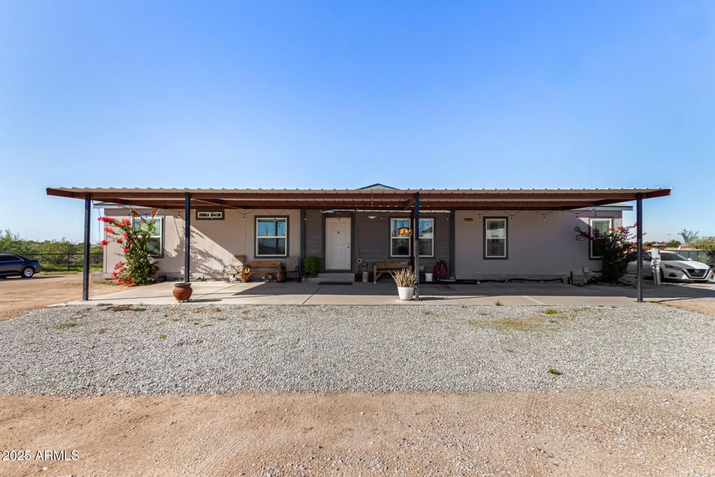 20514 W NARRAMORE Road, Buckeye, AZ 85326
