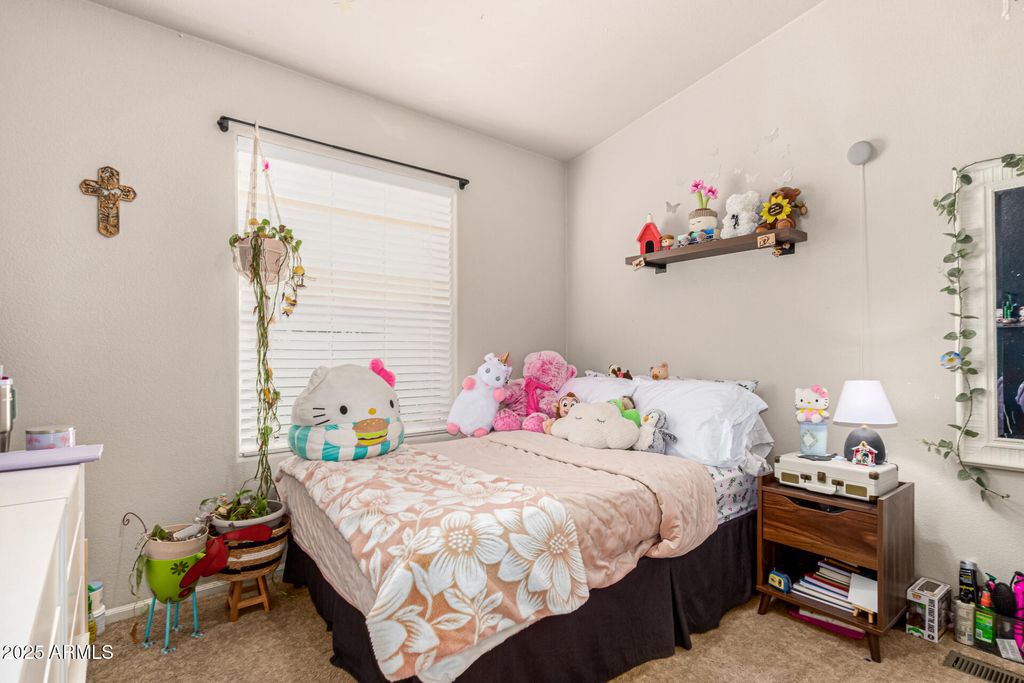 Image 20 of property listing at 20514 W NARRAMORE Road, Buckeye, AZ 85326