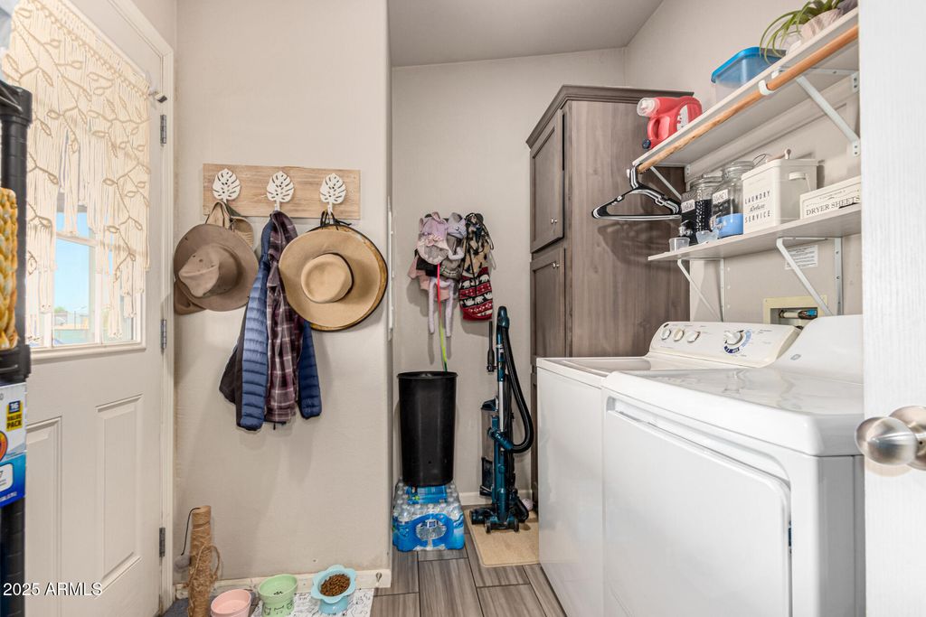 Image 25 of property listing at 20514 W NARRAMORE Road, Buckeye, AZ 85326