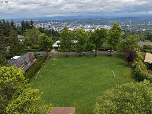 0 Sw McDonnell, Portland, OR 97239
