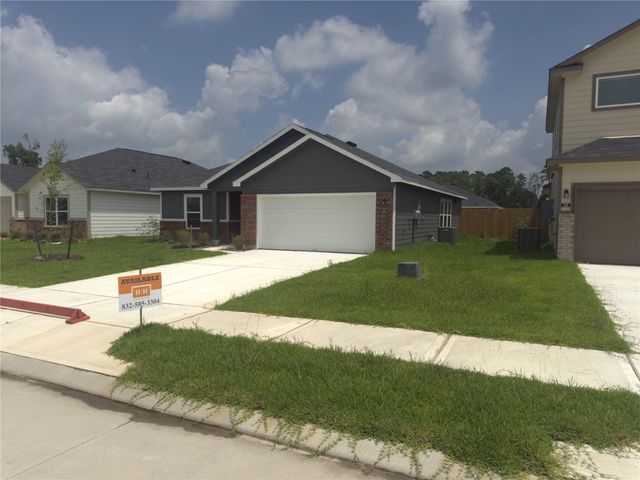 510 Oak Chase Avenue, Dayton, TX 77535