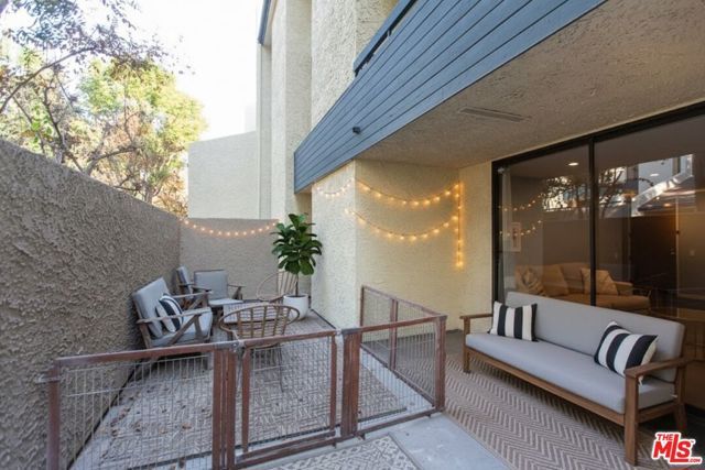 4041 Via Marisol 111, Los Angeles, CA 90042