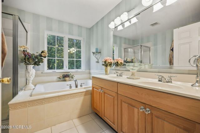 26 Summerhill Avenue, Jackson, NJ 08527