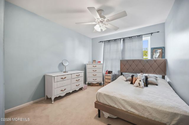 26 Summerhill Avenue, Jackson, NJ 08527