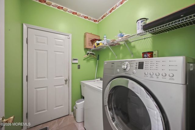 26 Summerhill Avenue, Jackson, NJ 08527