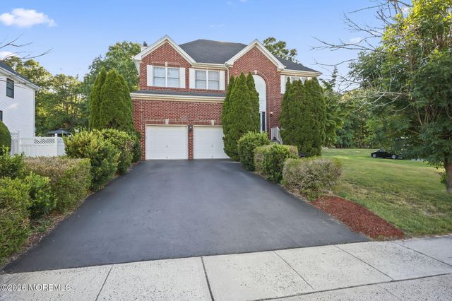 26 Summerhill Avenue, Jackson, NJ 08527