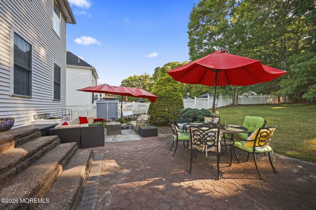 26 Summerhill Avenue, Jackson, NJ 08527