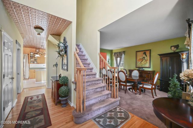 26 Summerhill Avenue, Jackson, NJ 08527