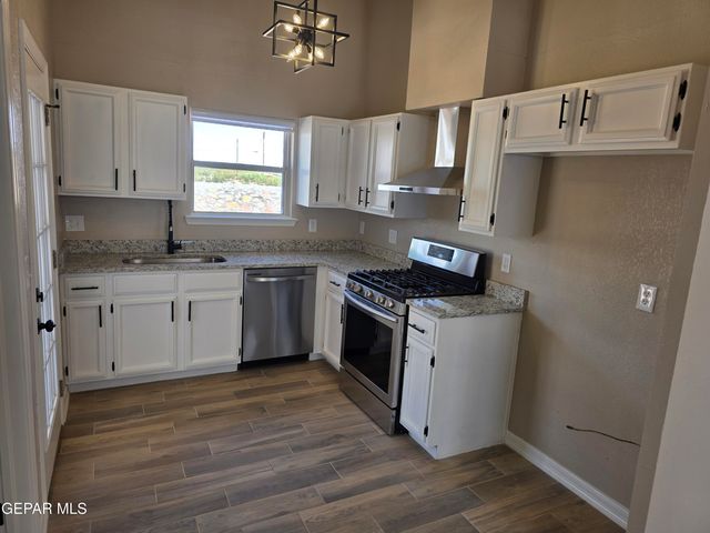 297 BARREL CACTUS Drive, Horizon City, TX 79928