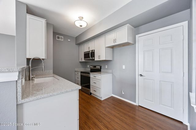 5663 Star Rush Drive 107, Melbourne, FL 32940