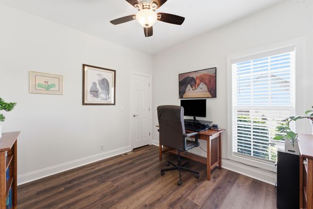 72 Lancaster St, Hillsboro, TN 37342
