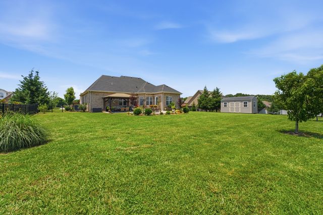 72 Lancaster St, Hillsboro, TN 37342