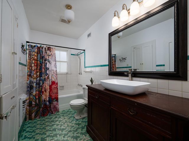 323 West Third, Tyler, TX 75701