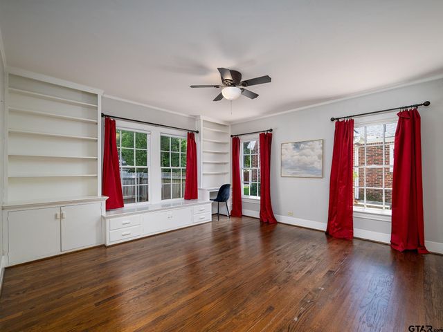 323 West Third, Tyler, TX 75701
