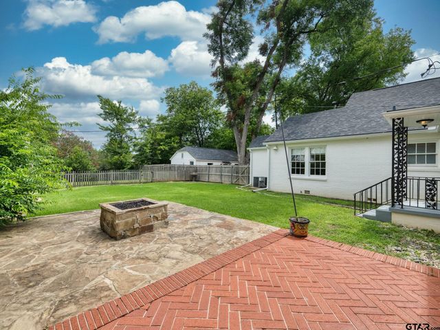 323 West Third, Tyler, TX 75701