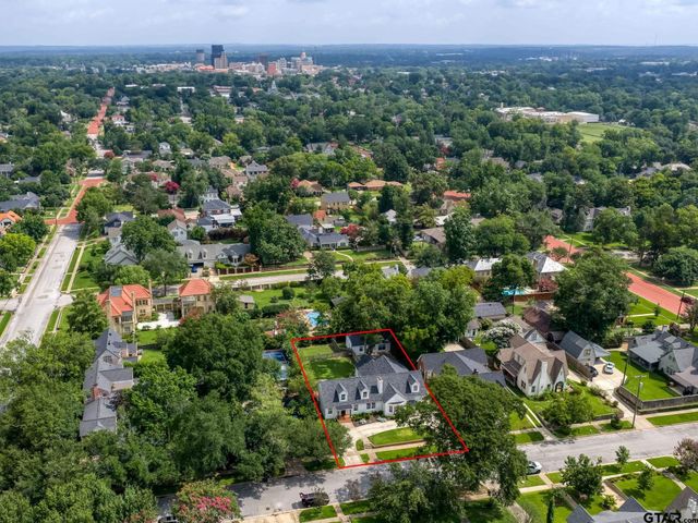 323 West Third, Tyler, TX 75701