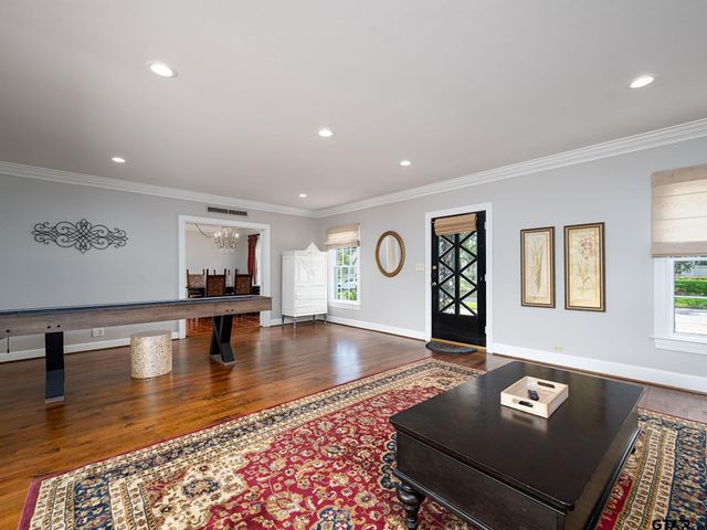 323 West Third, Tyler, TX 75701