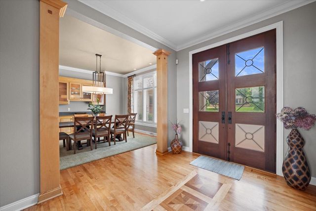 1704 E Juniper WAY, Hartland, WI 53029