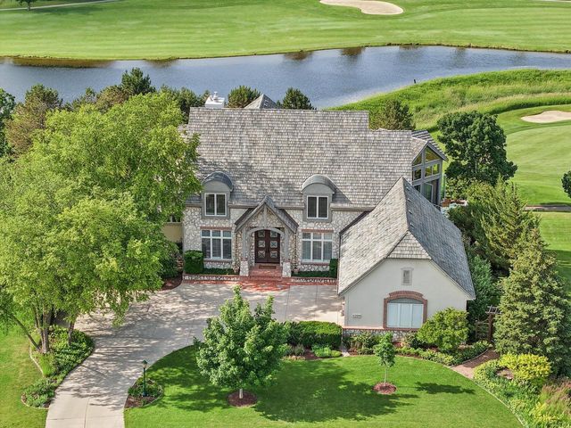 1704 E Juniper WAY, Hartland, WI 53029