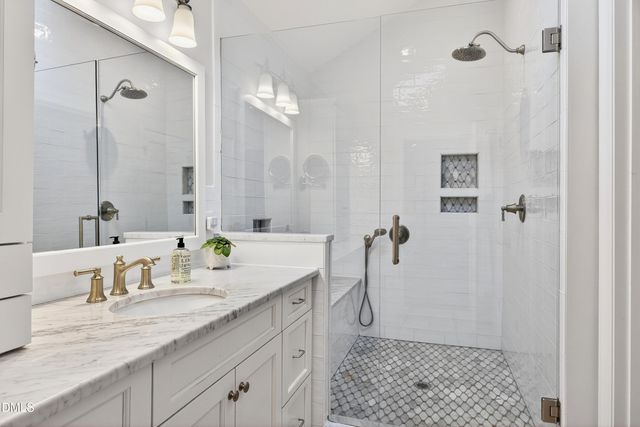 6713 Foxfire Place, Raleigh, NC 27615