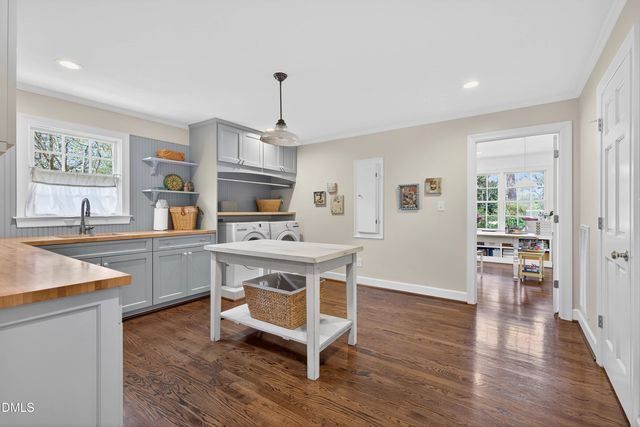 6713 Foxfire Place, Raleigh, NC 27615