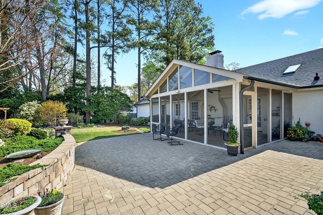 6713 Foxfire Place, Raleigh, NC 27615