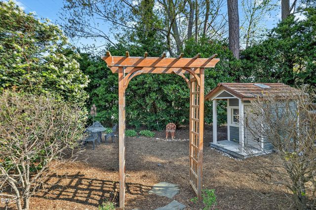 6713 Foxfire Place, Raleigh, NC 27615