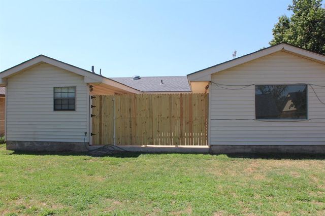 9909 Harmony Drive, Oklahoma City, OK 73130